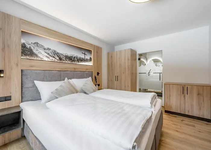 Falkners Five Апартаменты Эц