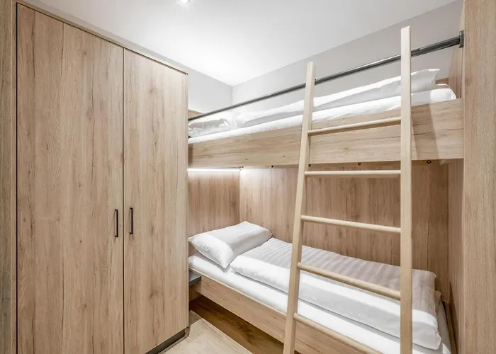 Falkners Five Appartement *