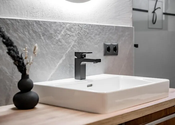 Falkners Five Appartement